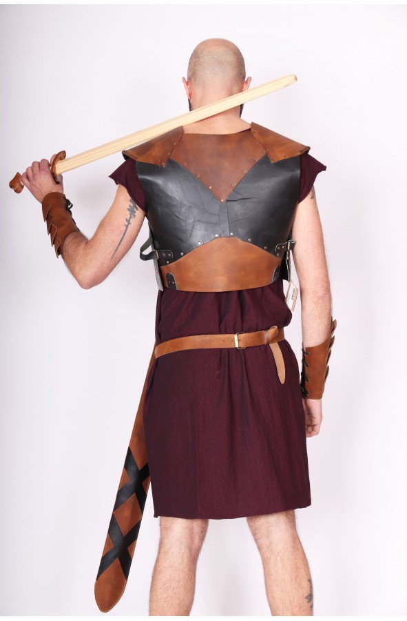 Brazaletes medievales cuero escamas...