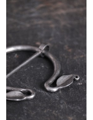 Leaf fibula or penannular...