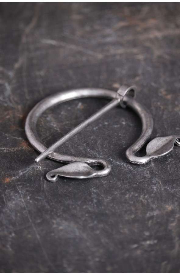 Leaf fibula or penannular brooch