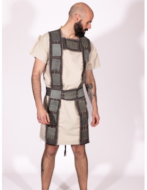 Traje medieval de guerrero...