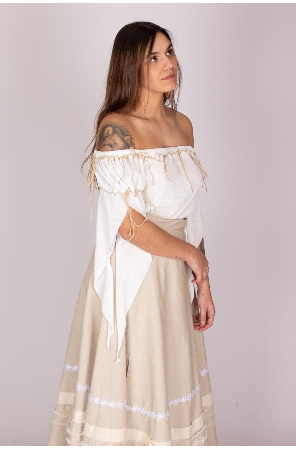 Medieval blouse with sleeves