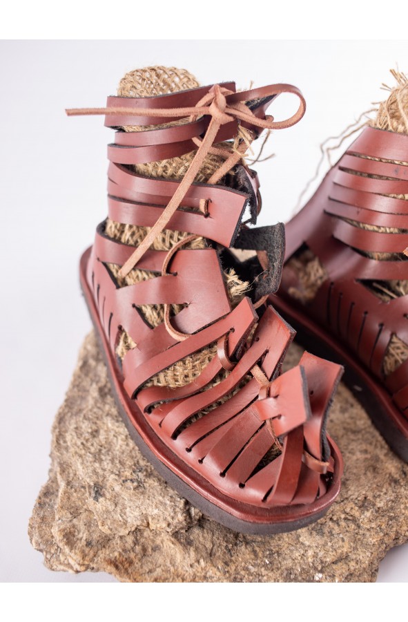 Sandalia Romana: Elegancia en calzado...