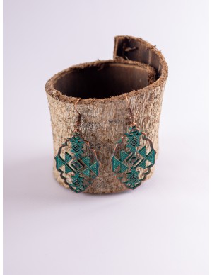 Timeless Elegance:...