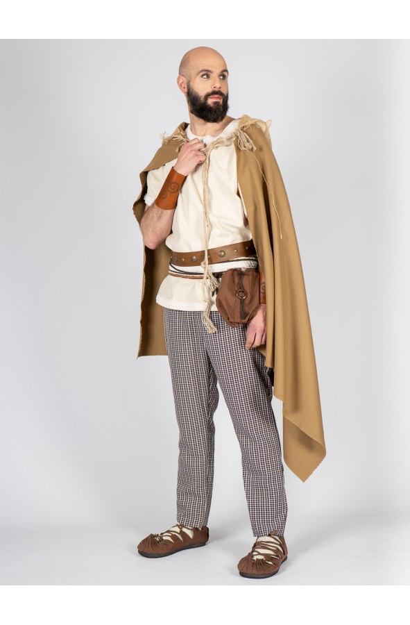 Pantalón de cuadros en castaño oscuro...