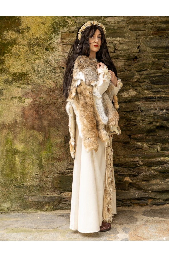 Celtic-Viking Cape of Natural Rabbit - Nordic Distinction by Yute Crea