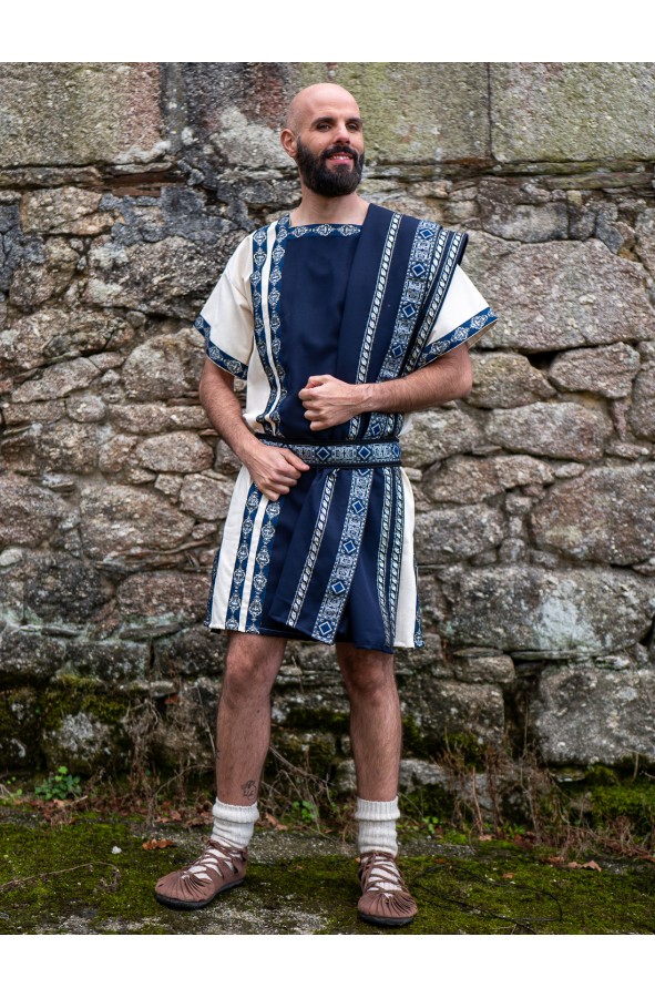 Roman set with blue and white tunic...