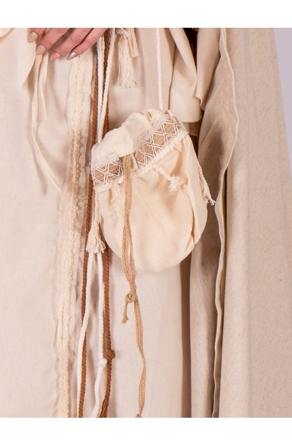 Bolso color crudo artesanal ajustable...